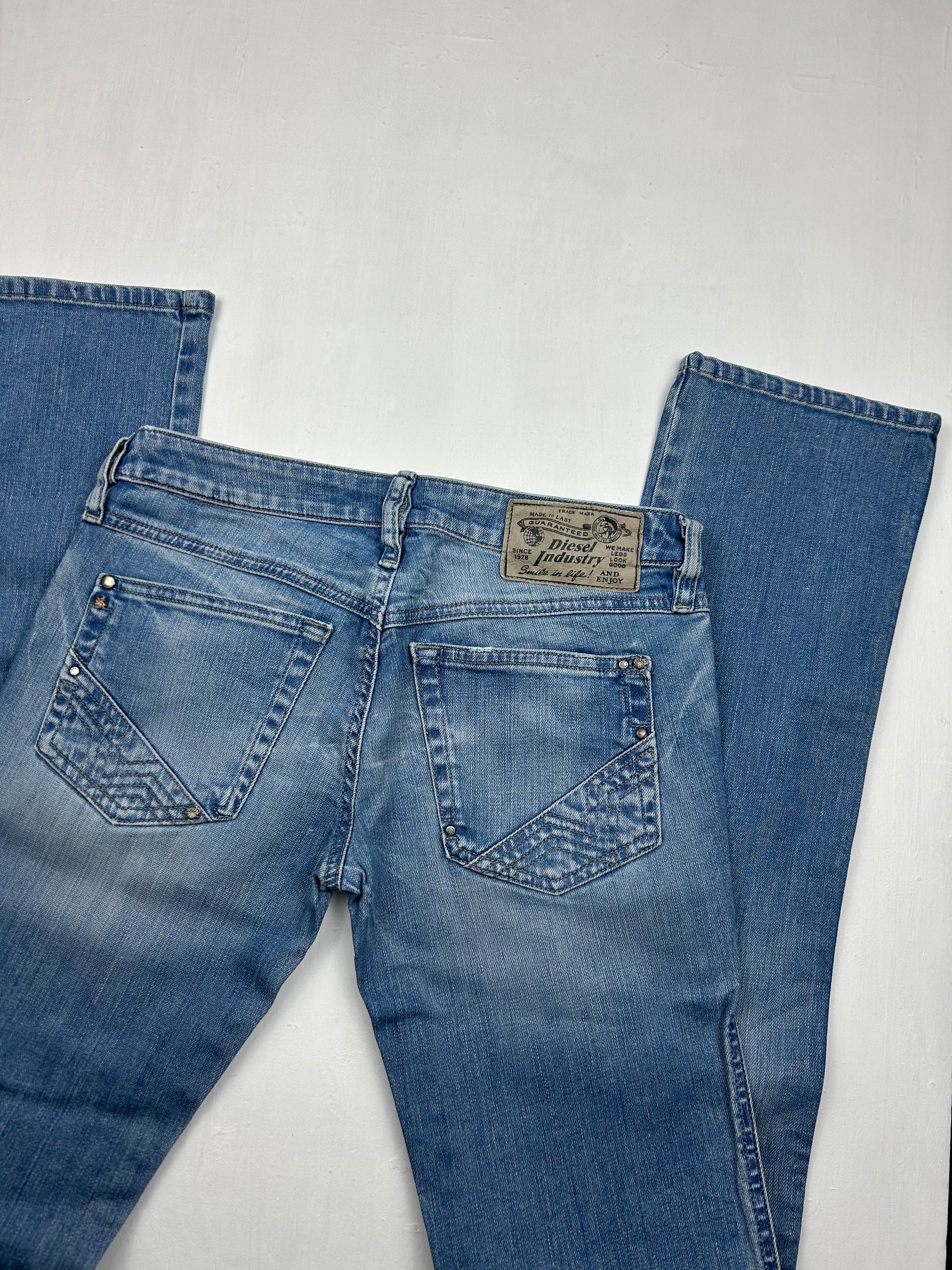 Blue low rise straight legs denim pants (S)