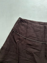 Load image into Gallery viewer, Brown linen mid rise pleated mid skirt 90s y2k vintage (S)