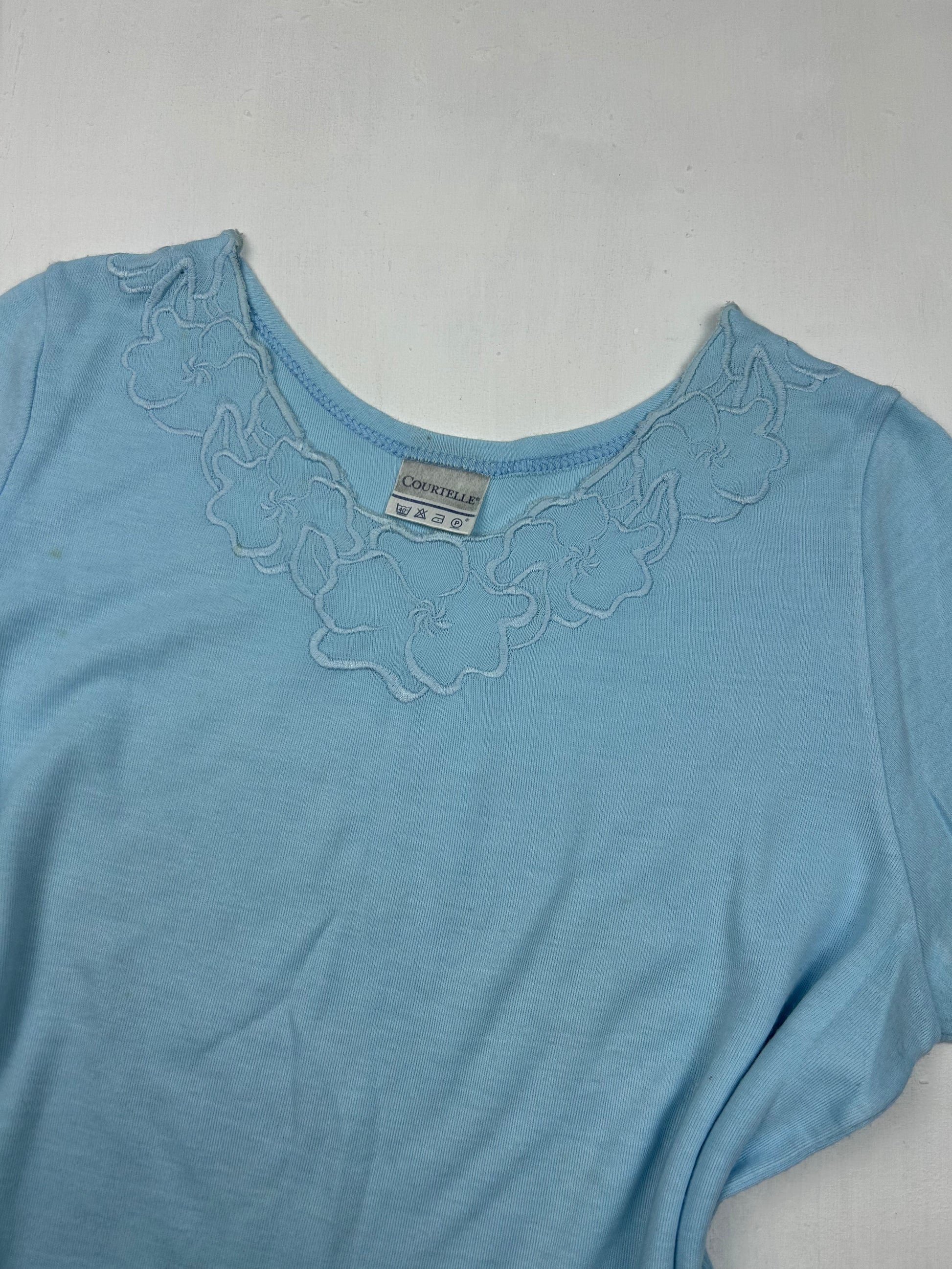 Blue embroidered floral neck long sleeves top (L)