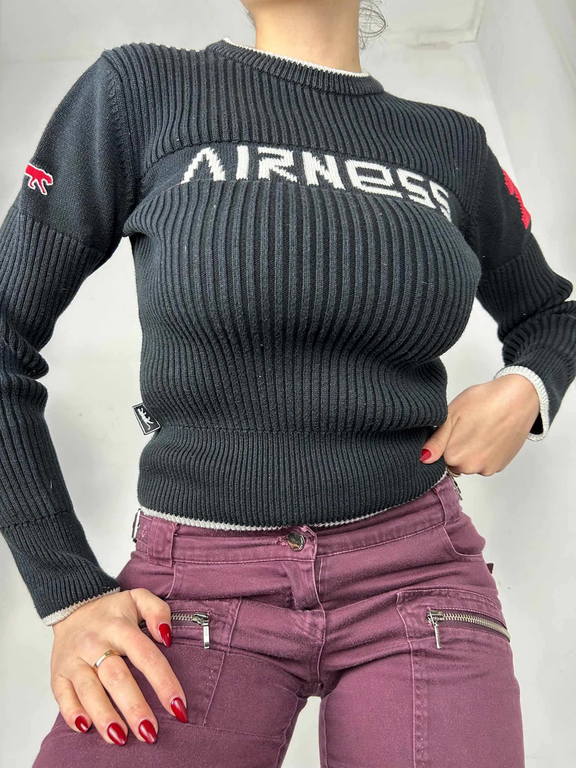 Black ribbed logo jumper (S)