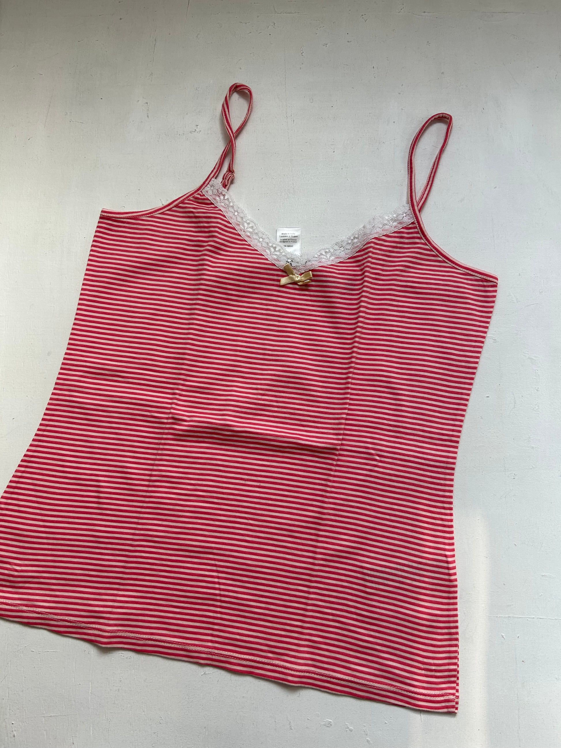 Red striped lace detail stretchy cami top (M/L)