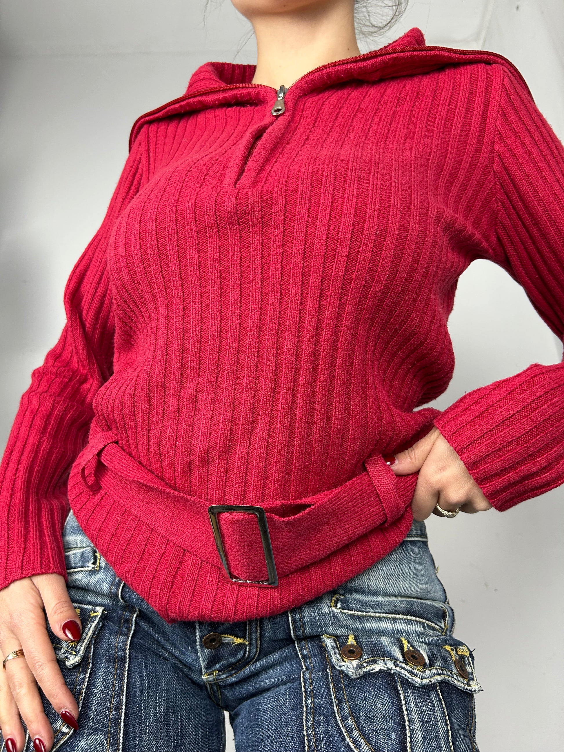 Red turtleneck belt  jumper (S/M)