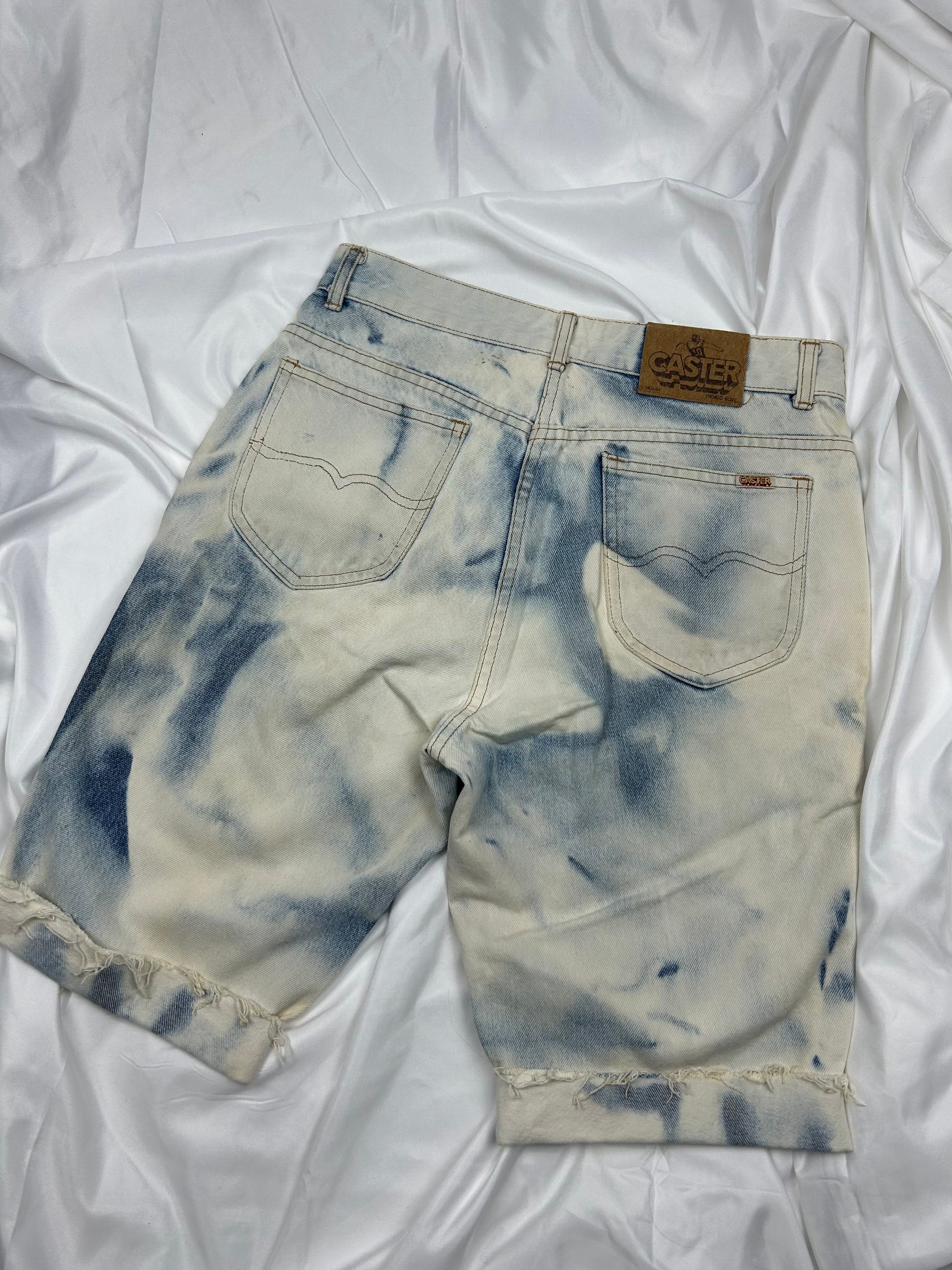 Washed denim mid short (M)