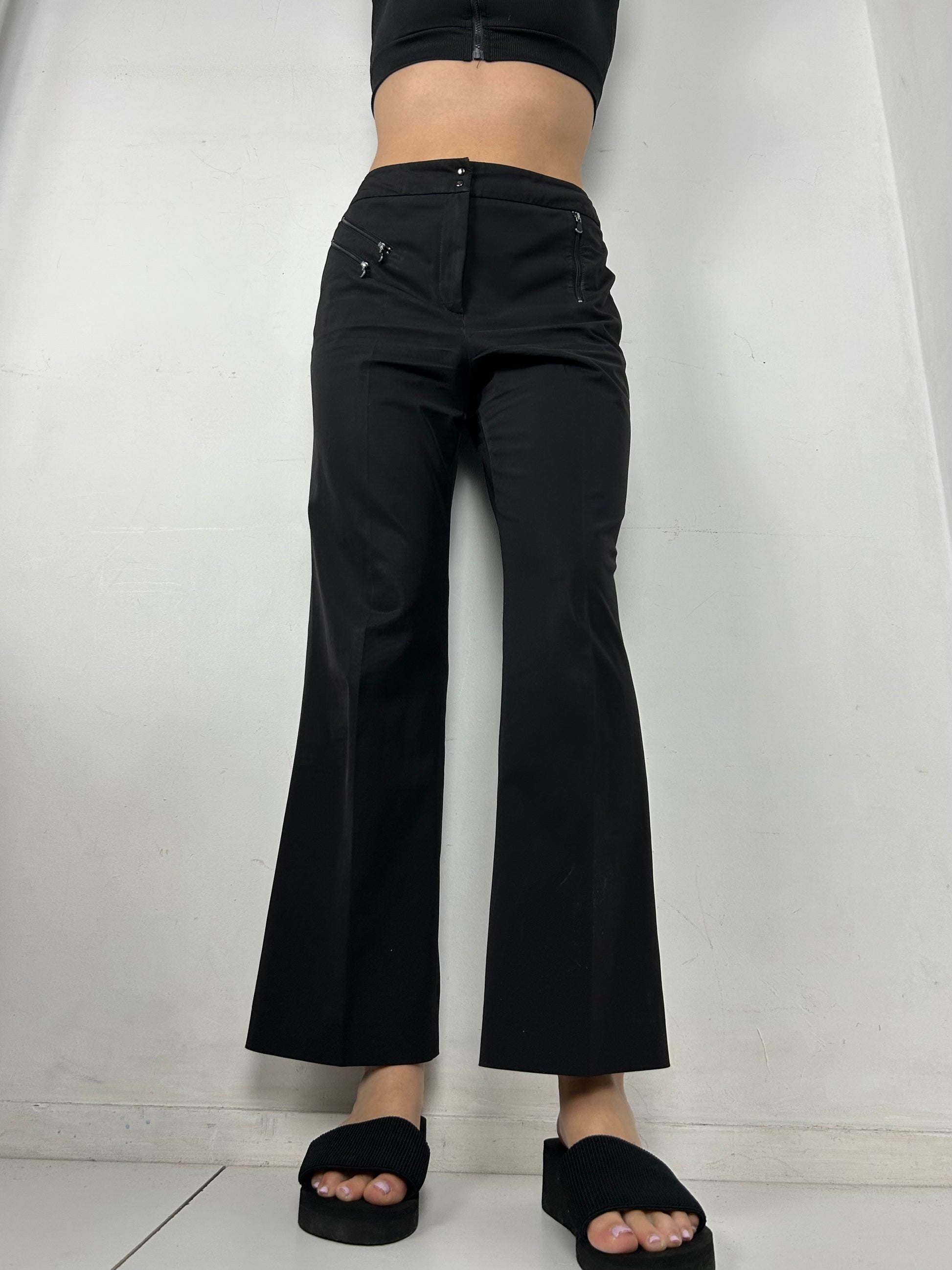 Black low rise cargo baggy office pants (M)