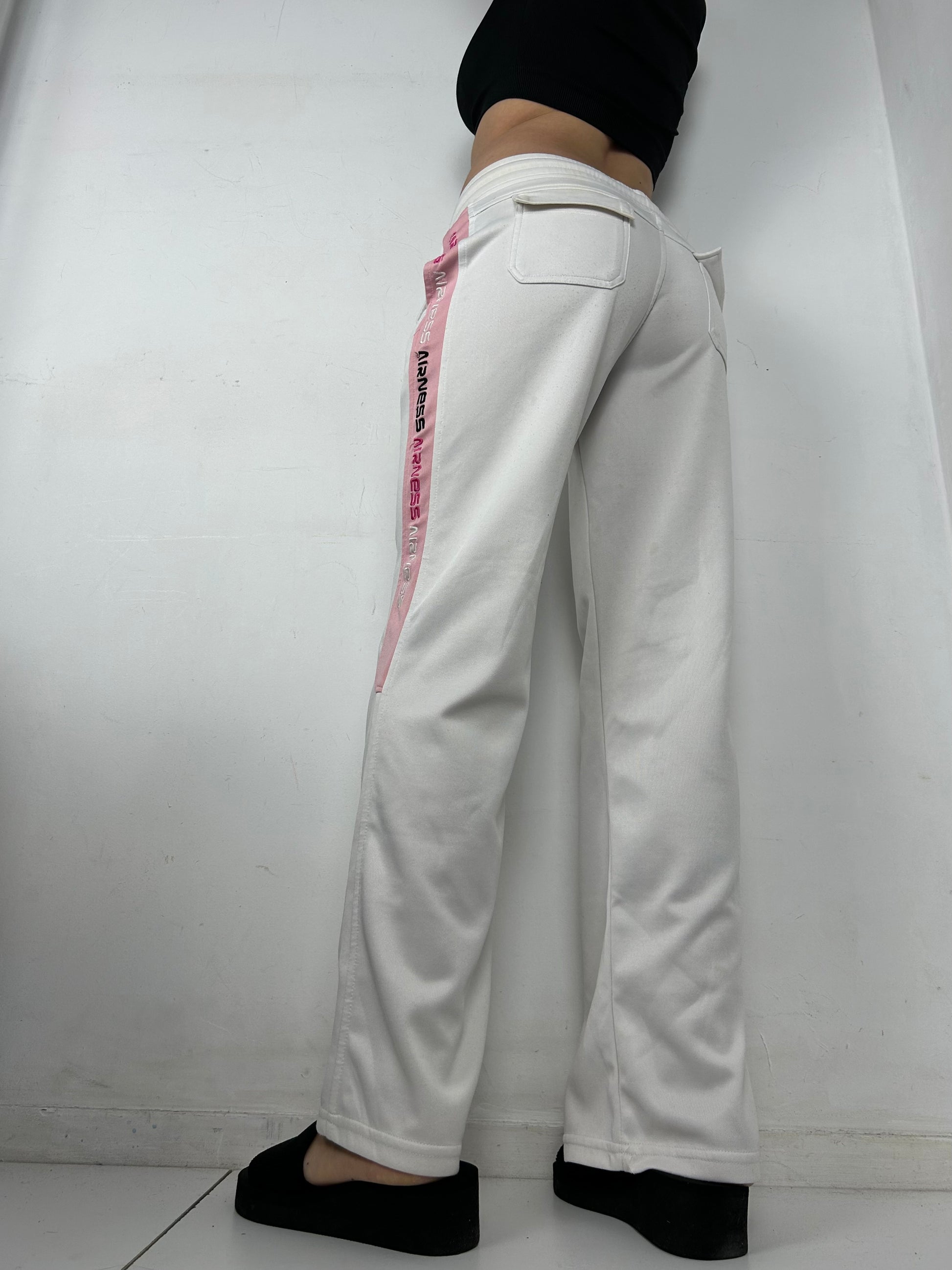 White & pink low rise baggy joggers pants (M)