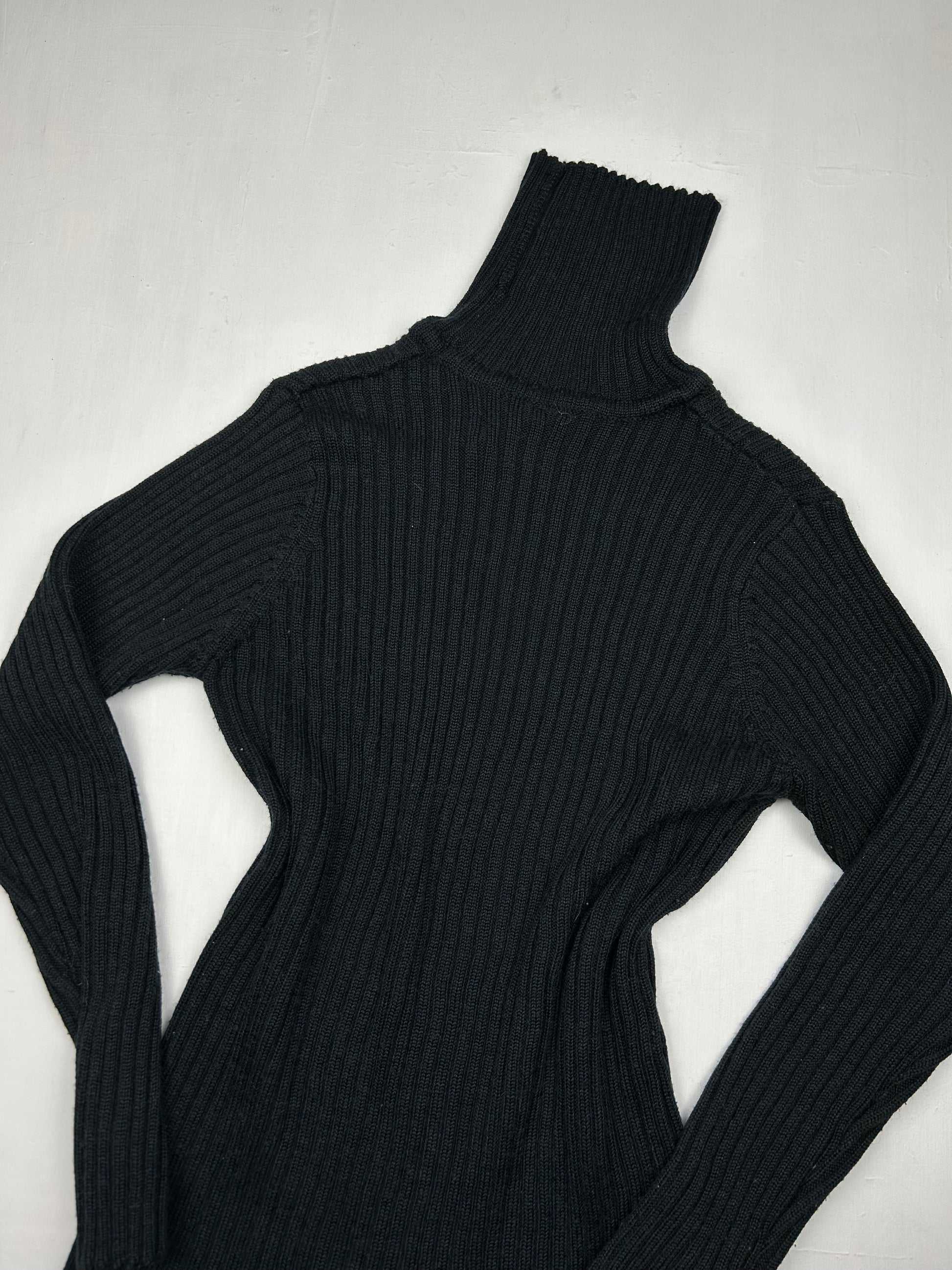 Black ribbed turtleneck  jumper (S/M)