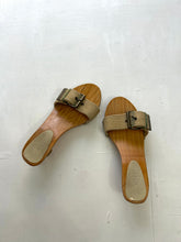 Load image into Gallery viewer, Khaki utility belt platform wood heels mules sandals (37)