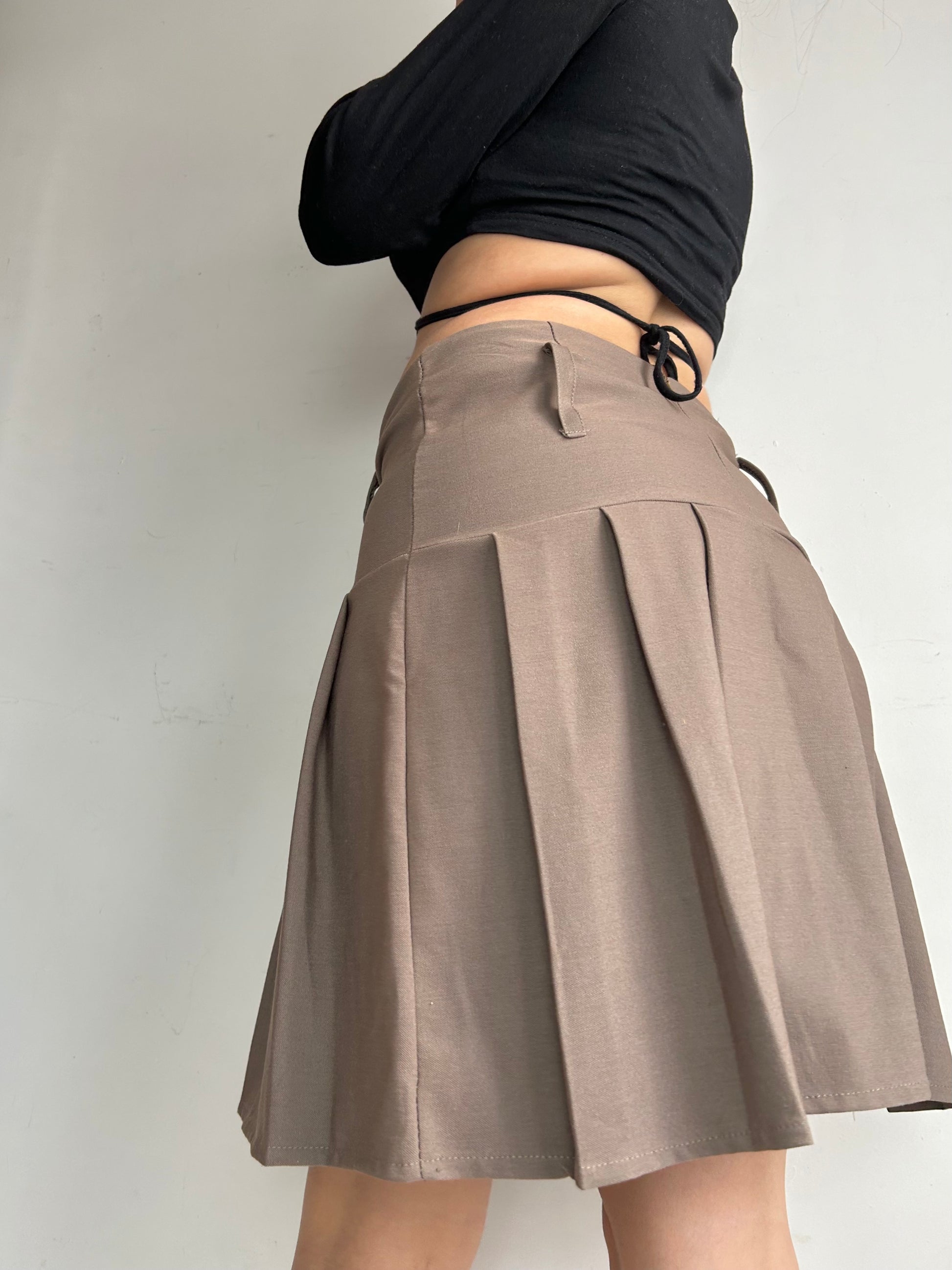 Khaki denim low rise pleated mini skirt (M)