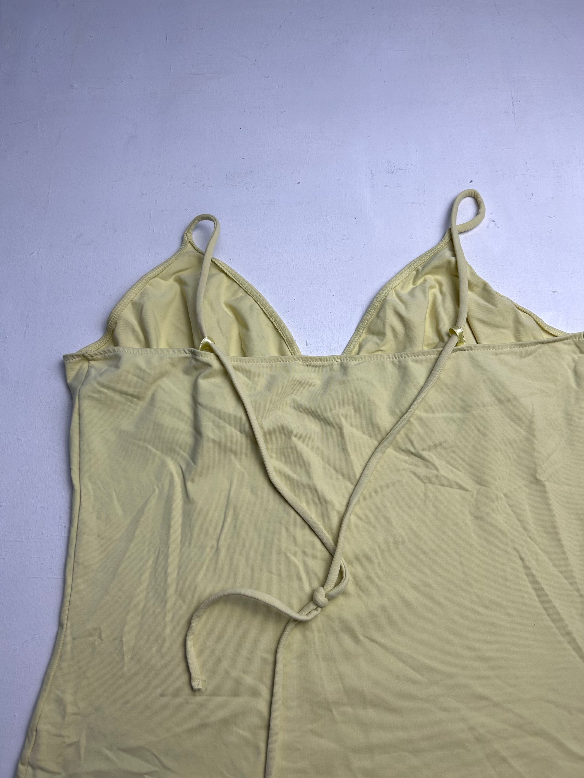 Yellow stretchy halter top 90s y2k vintage (M/L)