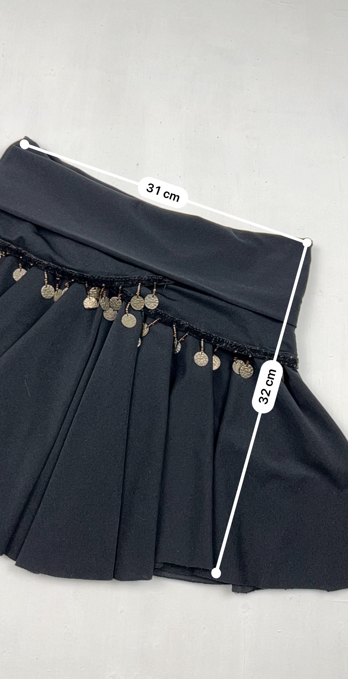 Black sequins low rise mini pleated skirt (S/M)