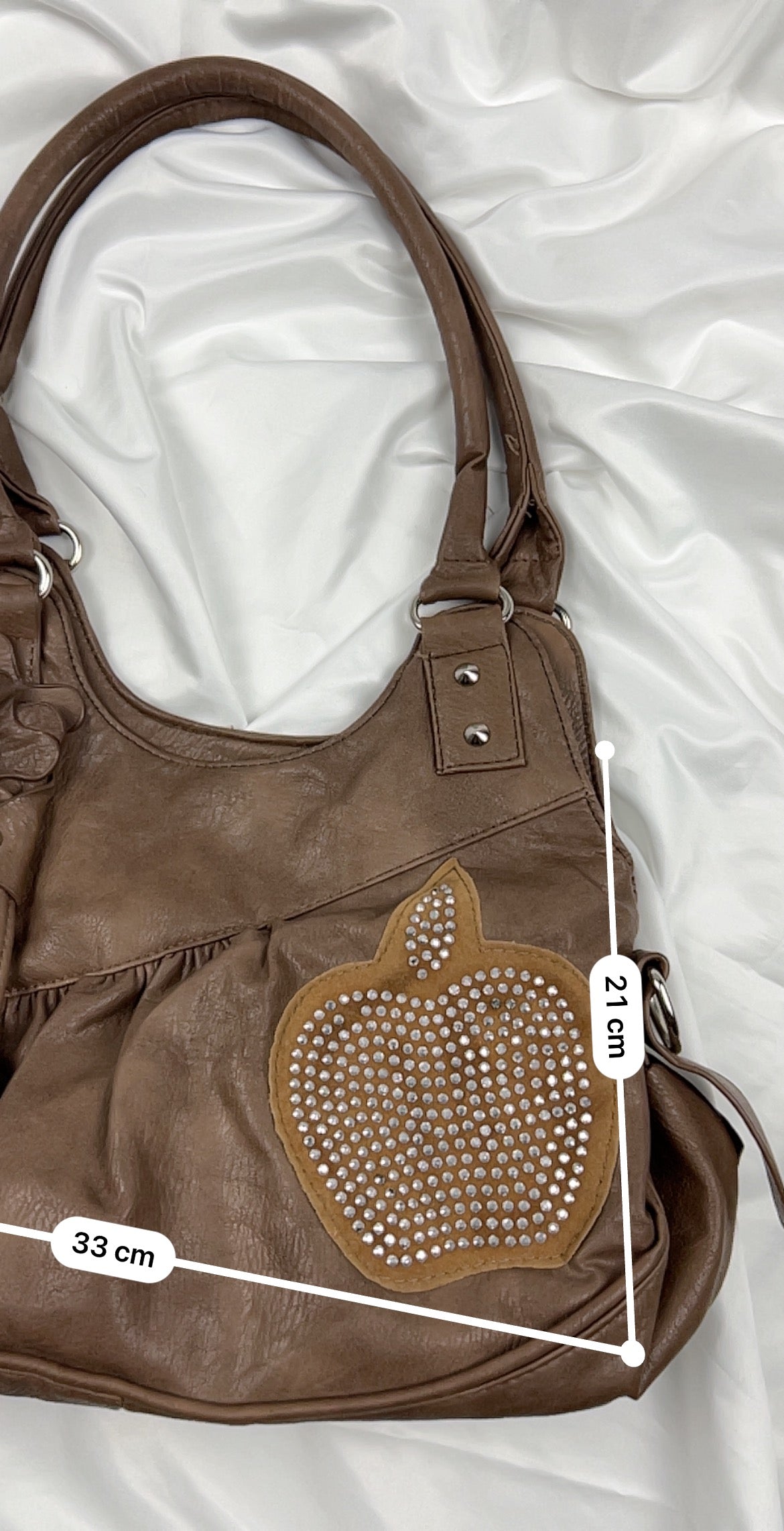 Bown apple pvc leather shoulder bag