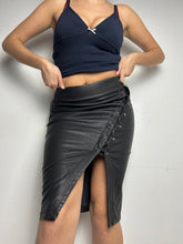 Load image into Gallery viewer, Black simili leather lace up mid skirt 90s y2k vintage (S)