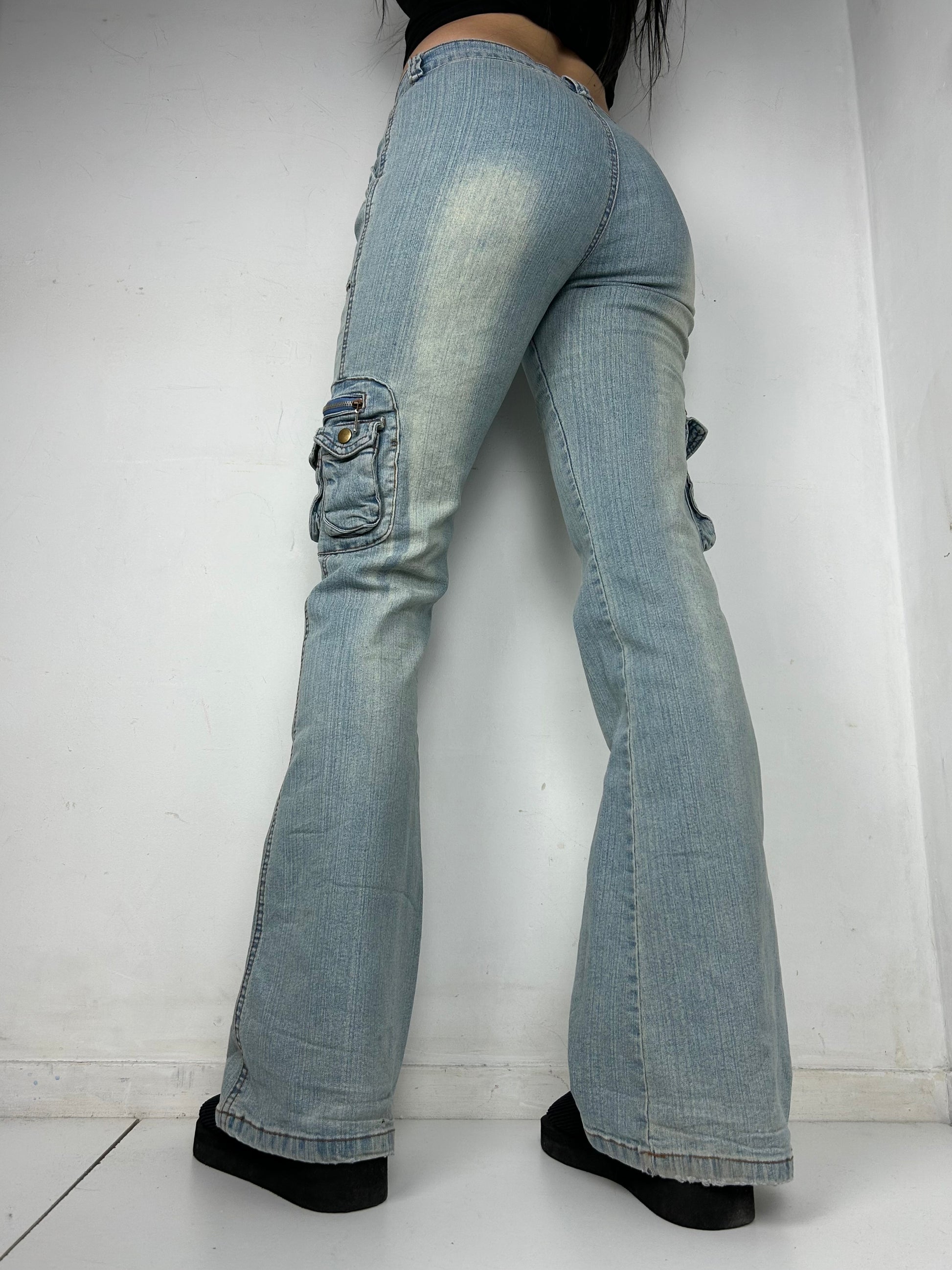 Blue denim cargo low rise bootcut pants (S/M)