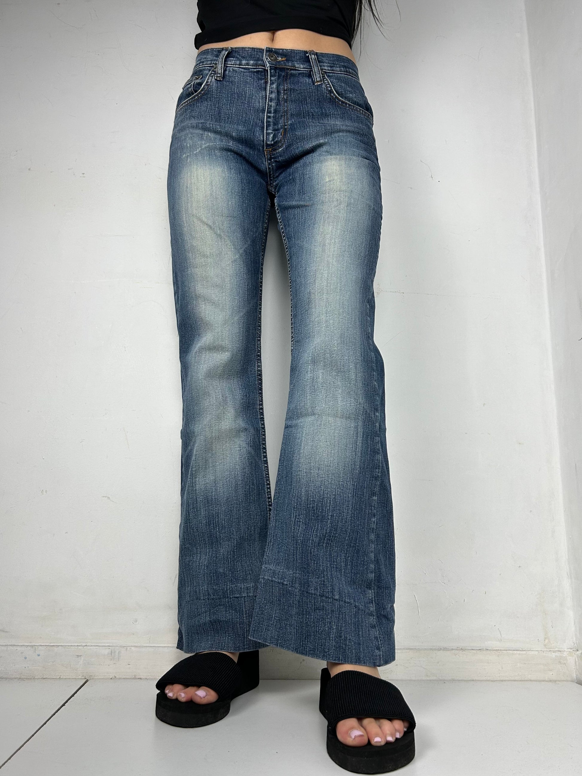 Blue denim cargo low rise bootcut pants (S/M)