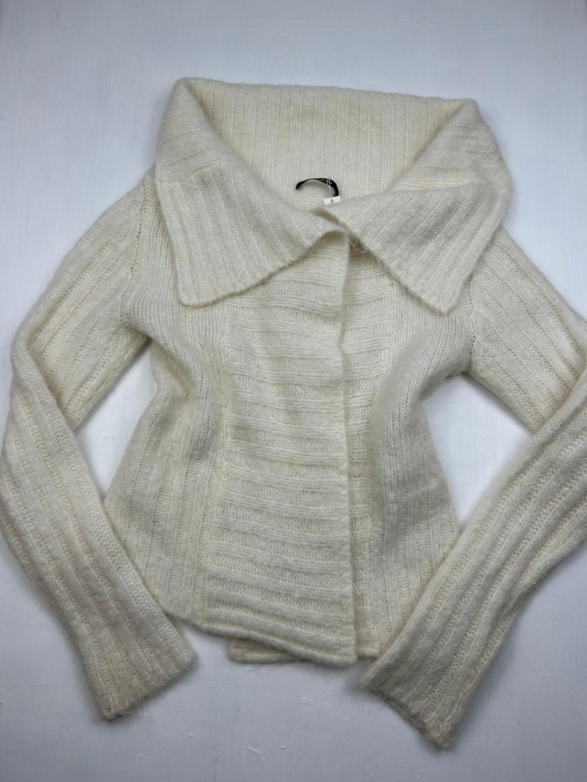 White cream super soft cardigan jumper (S)