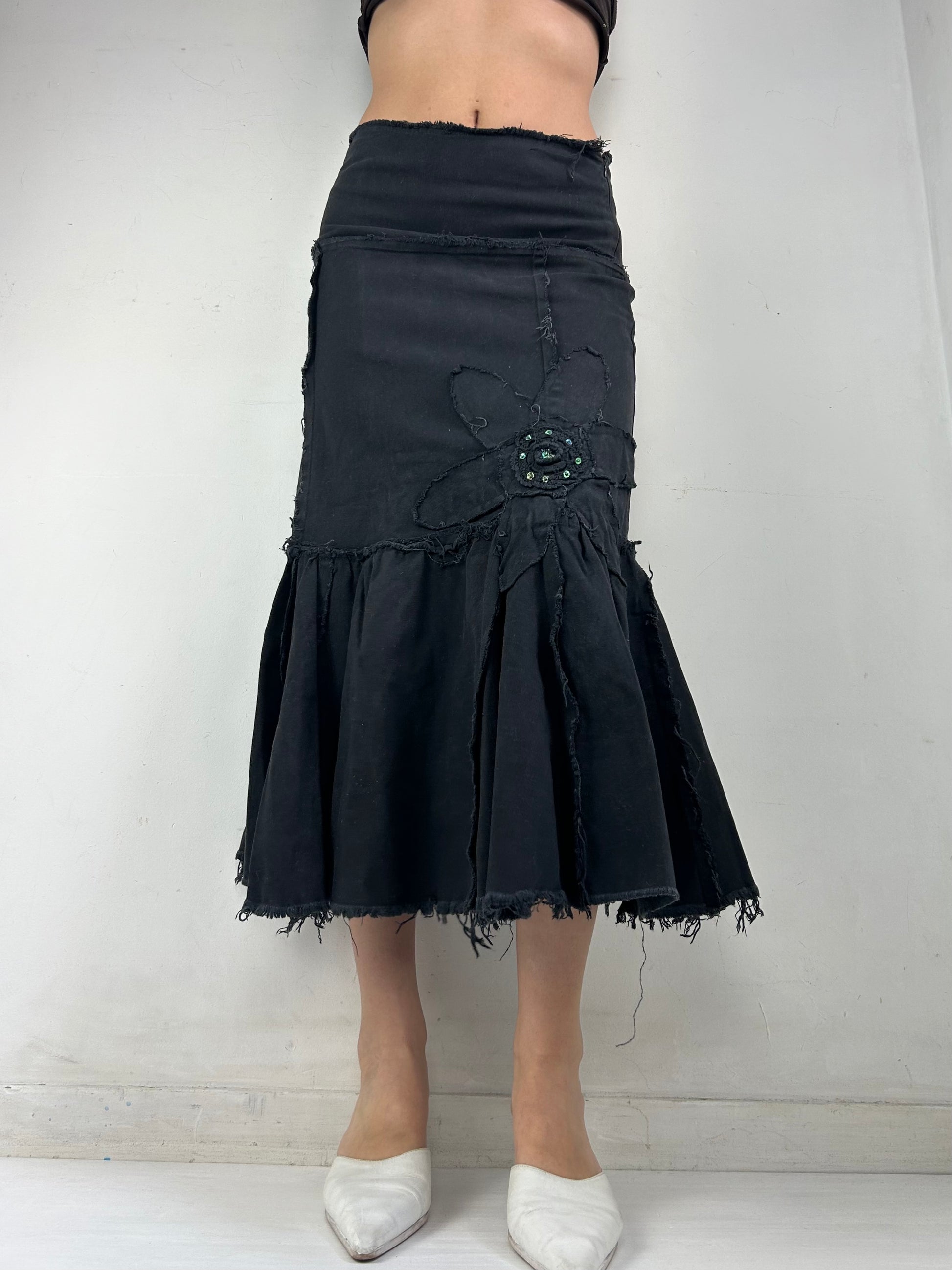 Black cotton low rise pleated maxi skirt (S)