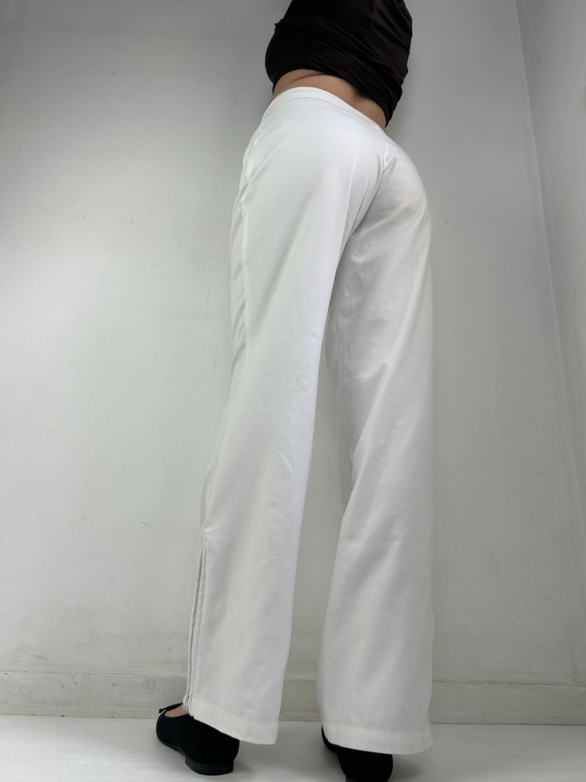 White mid waist baggy joggers pants (S)