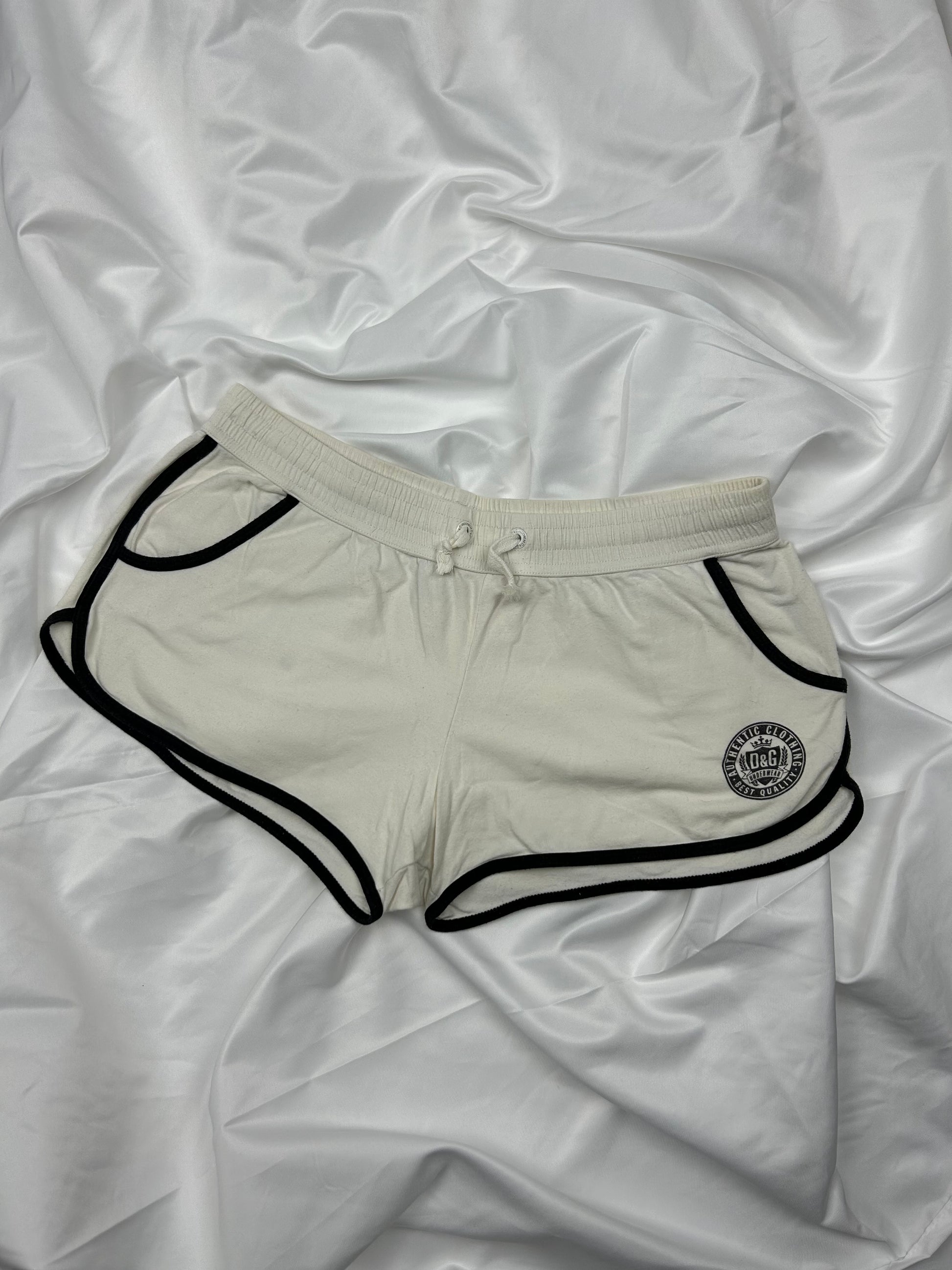 White cotton logo low rise mini short (S)