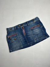 Load image into Gallery viewer, Navy blue low rise denim mini / micro skirt 90s y2k vintage (M)