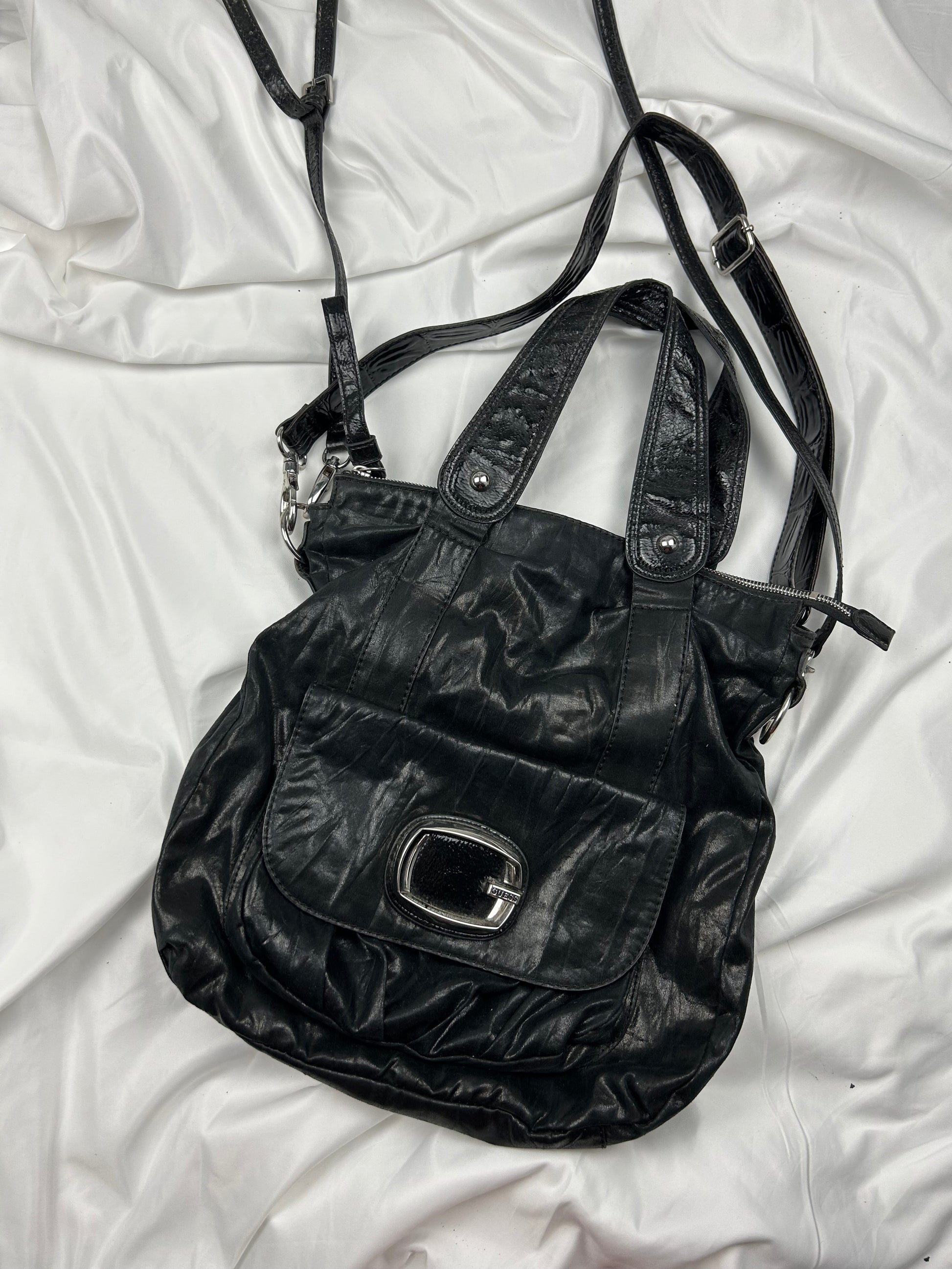 Black besace pvc leather uni crossbody buckle bag