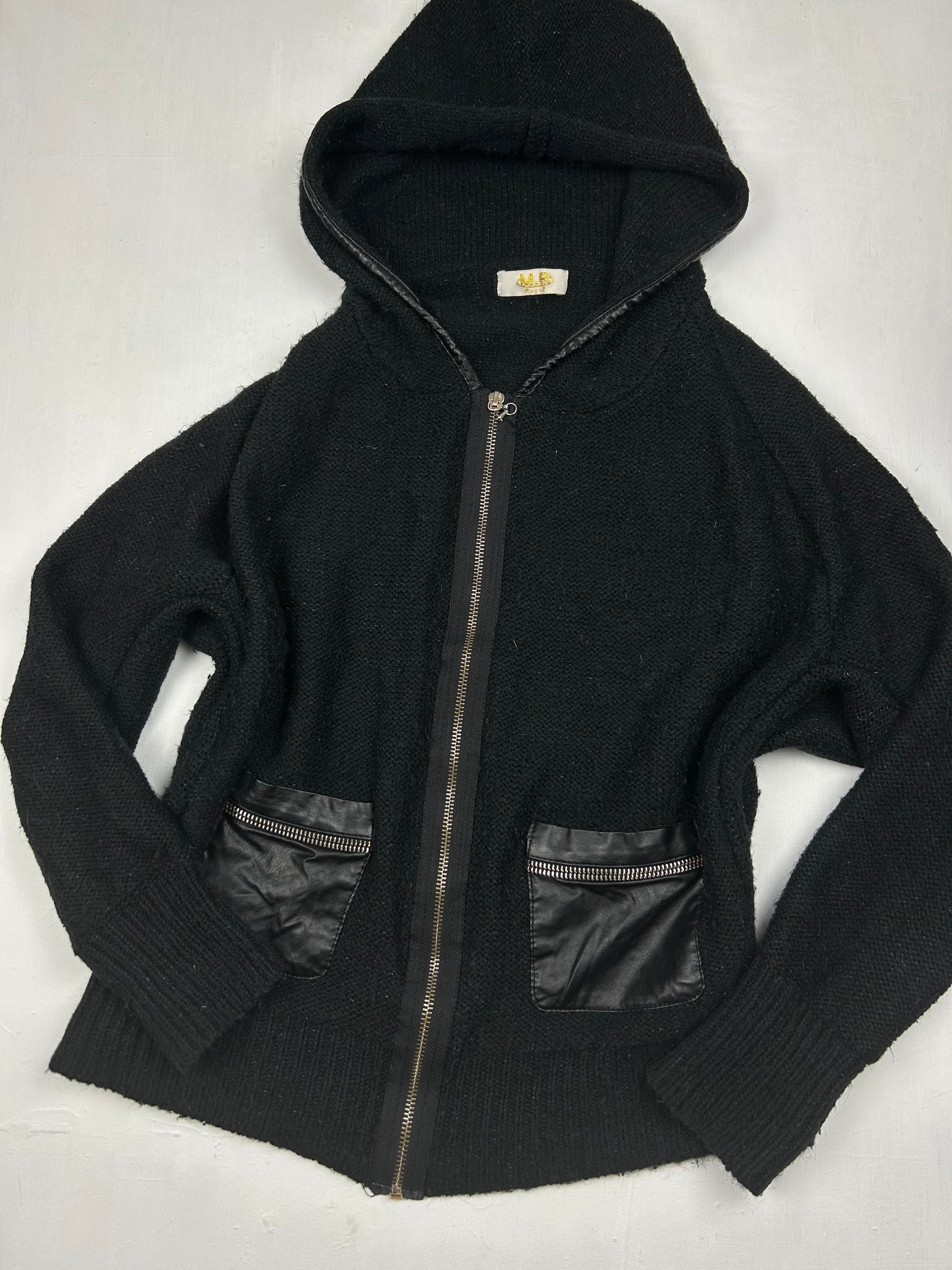 Black hoodie jumper (S/M)