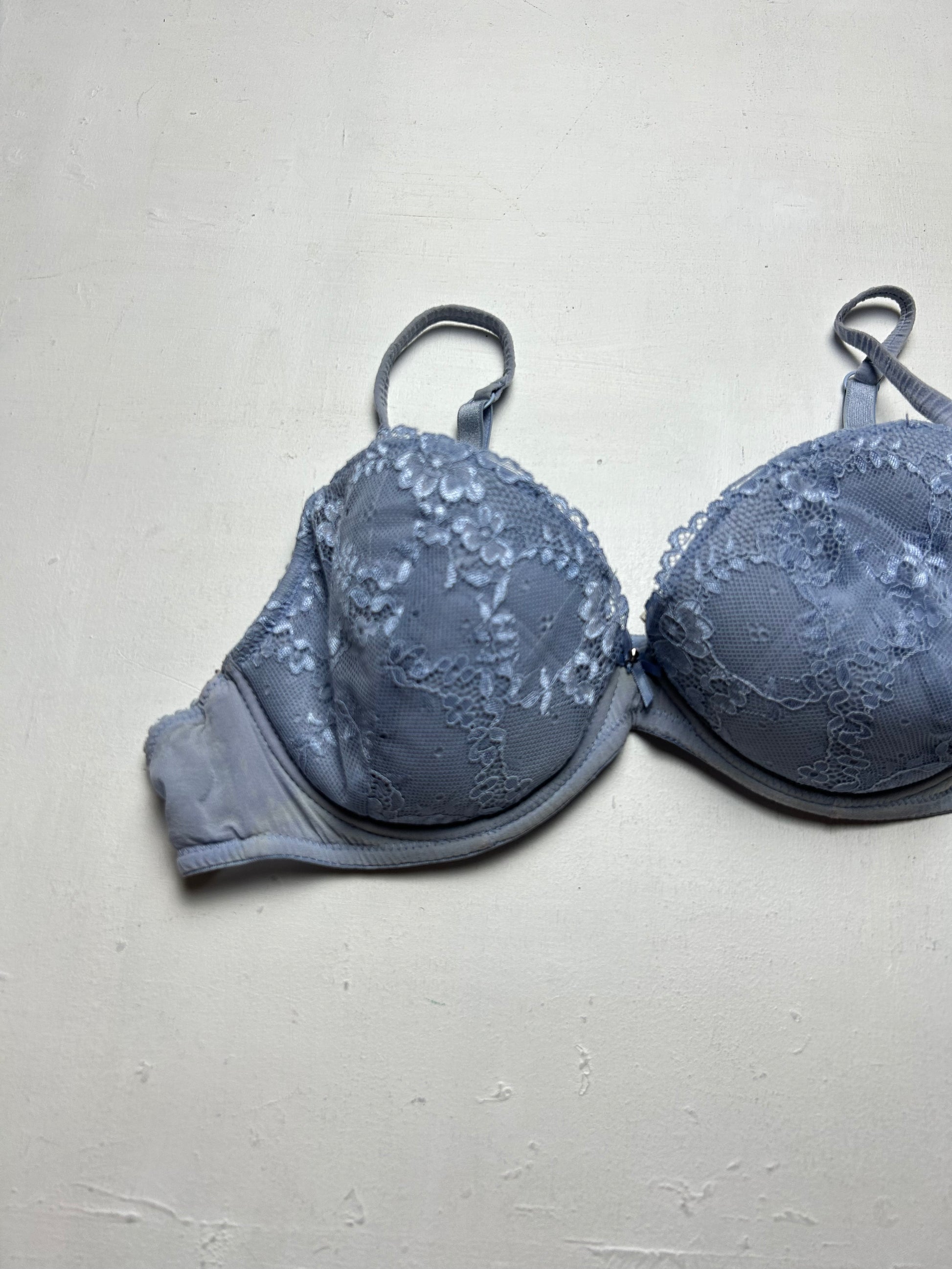 Baby blue lace balcony floral print vintage bra (95D)