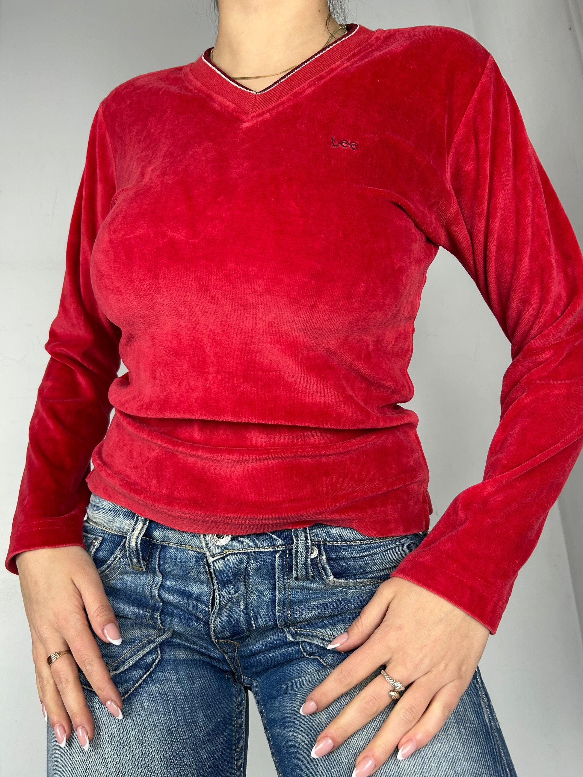 Red velvet long sleeves top  (XS)