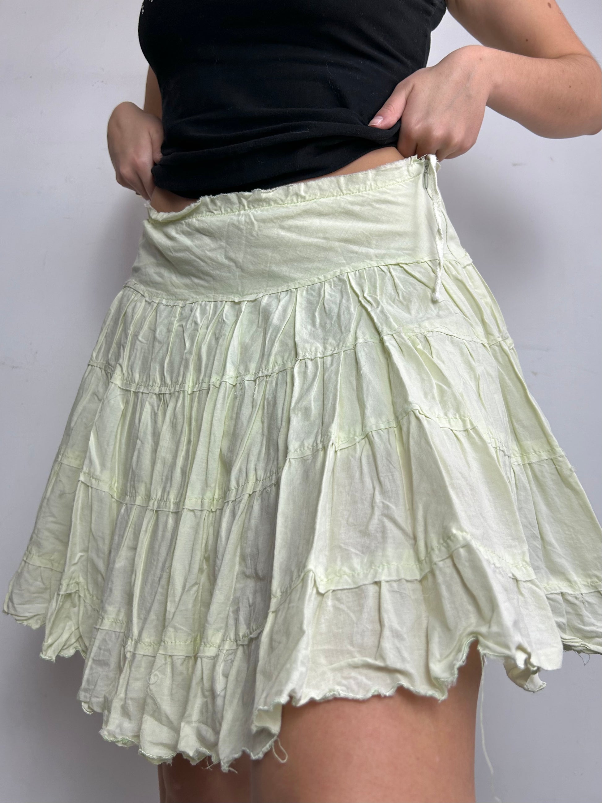 Light green pleated low rise mid skirt 90s y2k vintage (S)