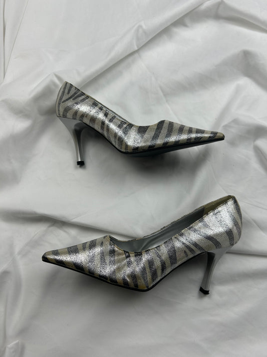 Silver zebra print kitten heels (36)