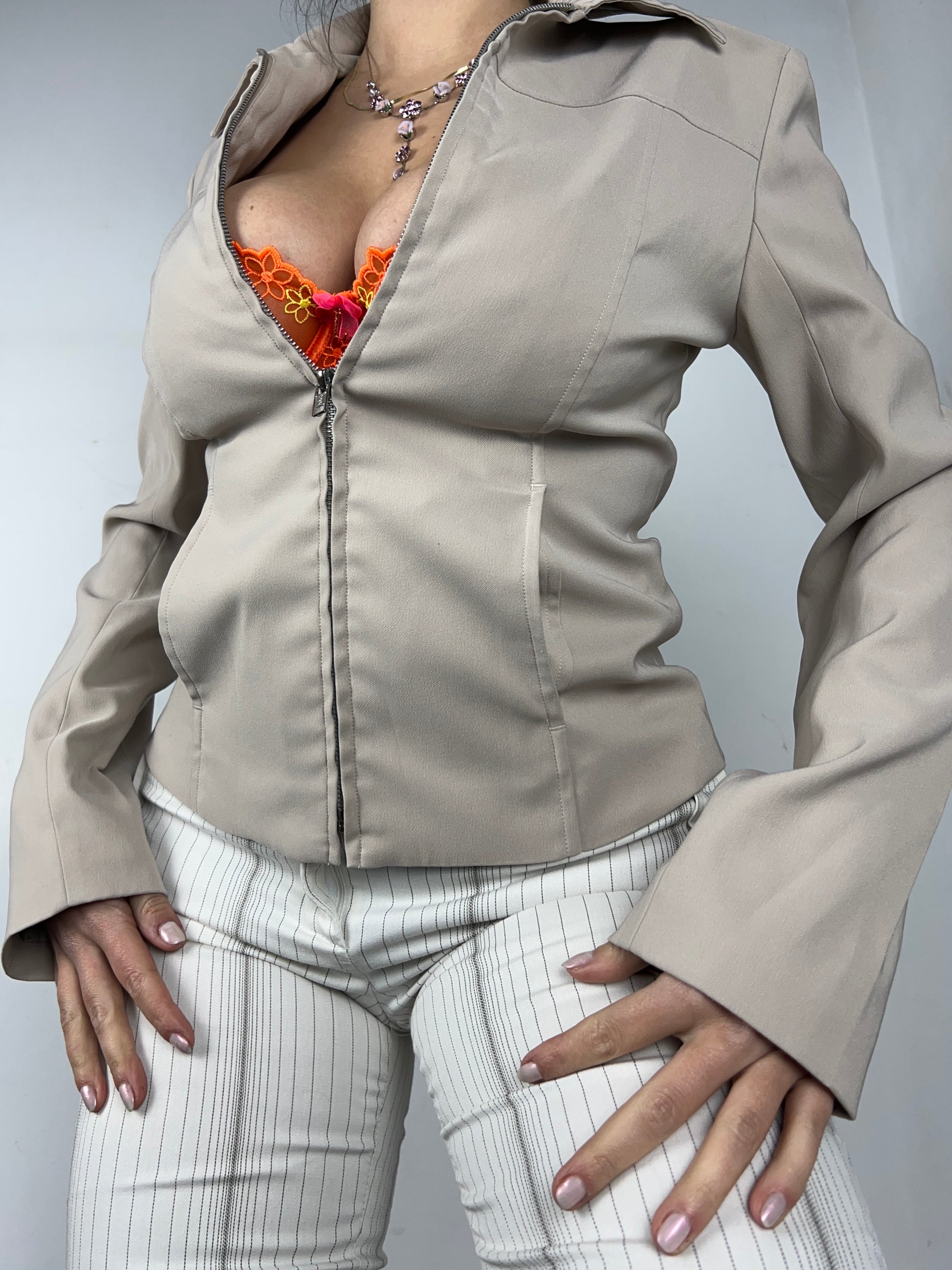 Beige zip up biker jacket (XS)