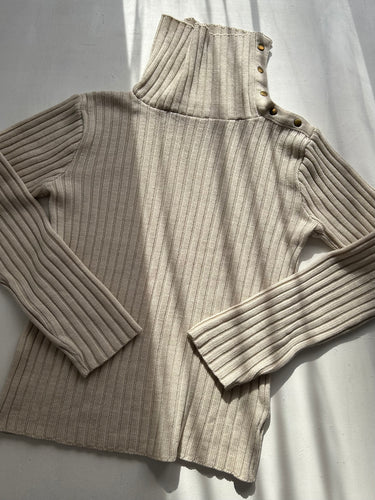 Beige cream turtleneck knitted jumper (S/M)