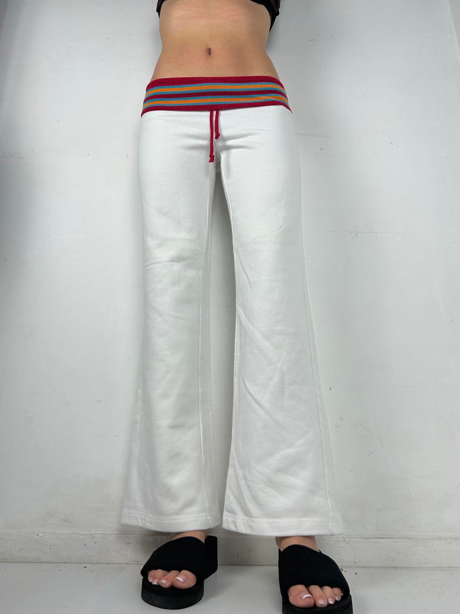 White low rise bootcut joggers pants (S)