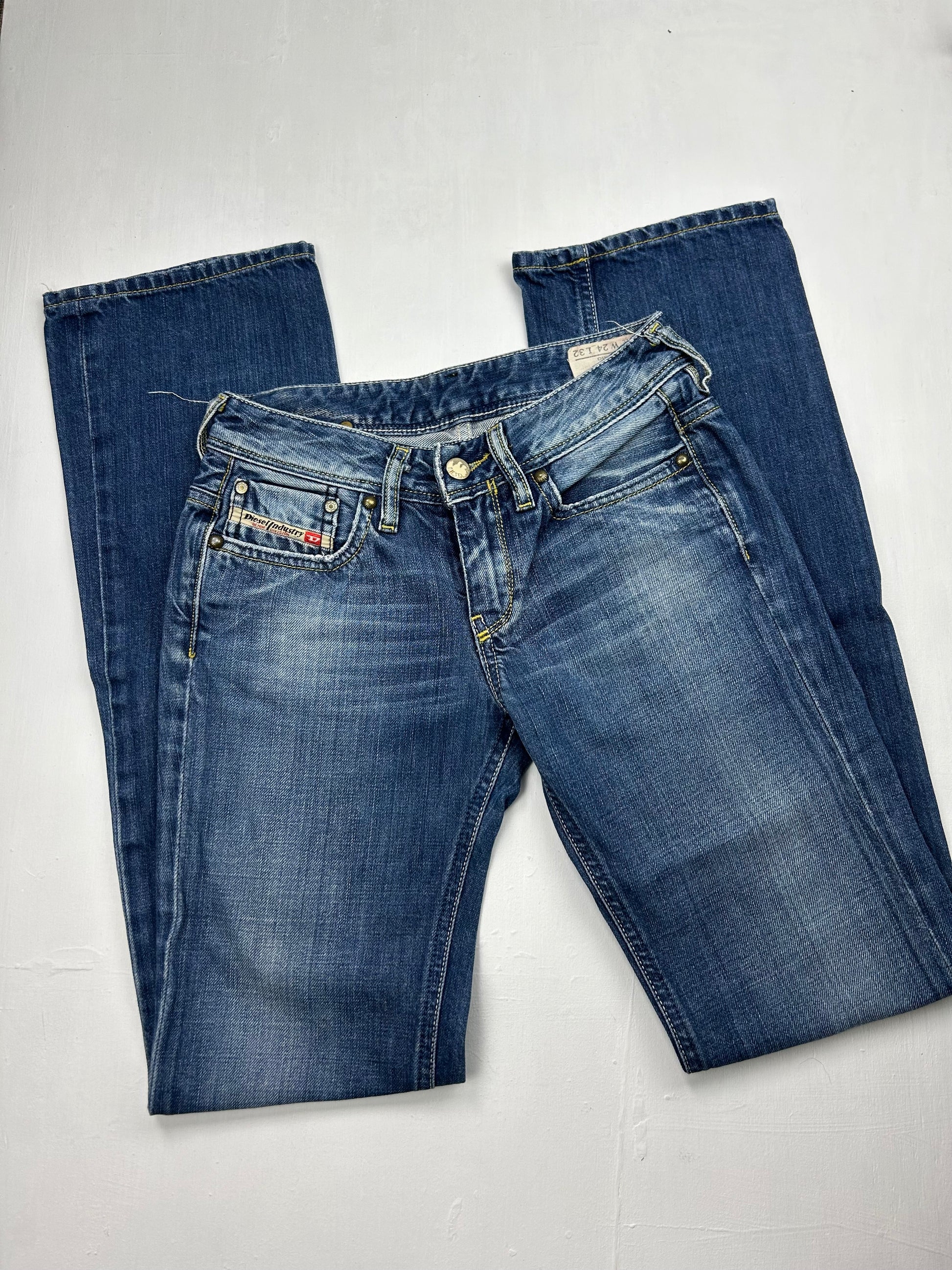 Blue denim low rise flare / bootcut pants (XS)