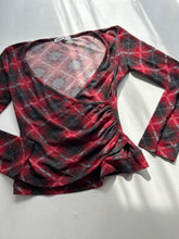 Load image into Gallery viewer, Red check grunge y2k vintage wrapped long sleeves top (M)