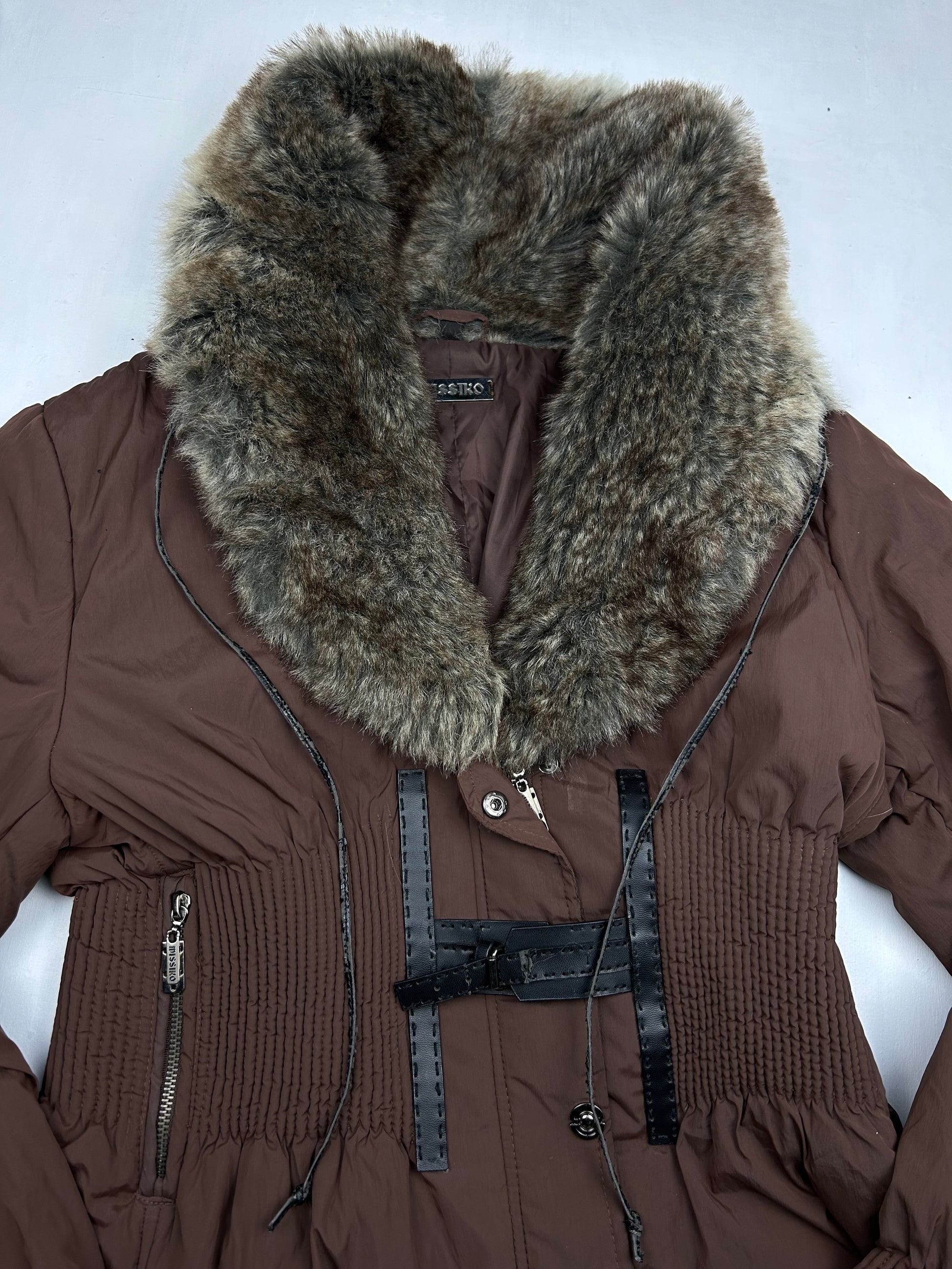 Brown faux fur puffer jacket (M)