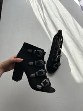 Load image into Gallery viewer, Silver buckles black velvet heels opened western boots (39)
