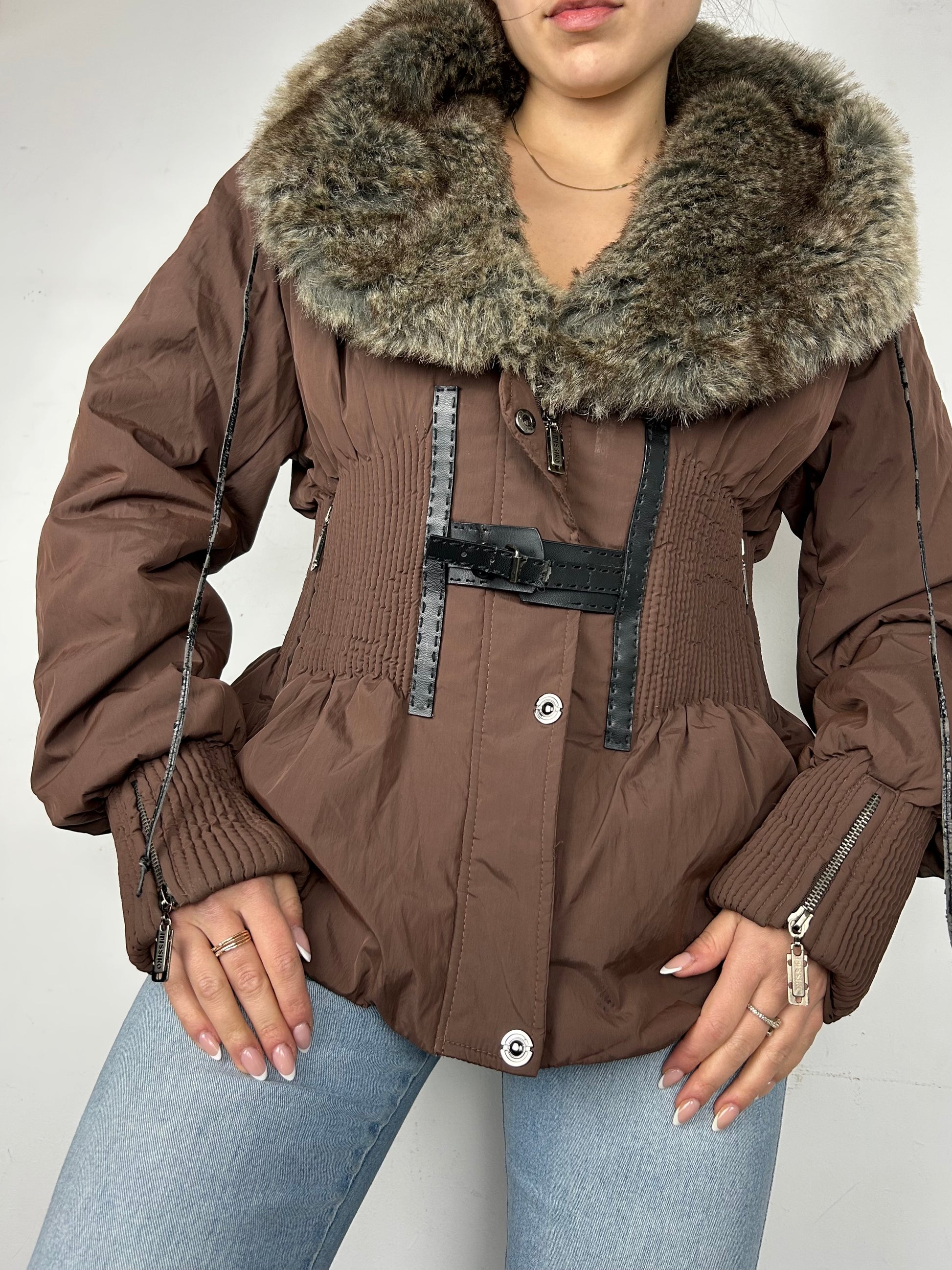 Brown faux fur puffer jacket (M)