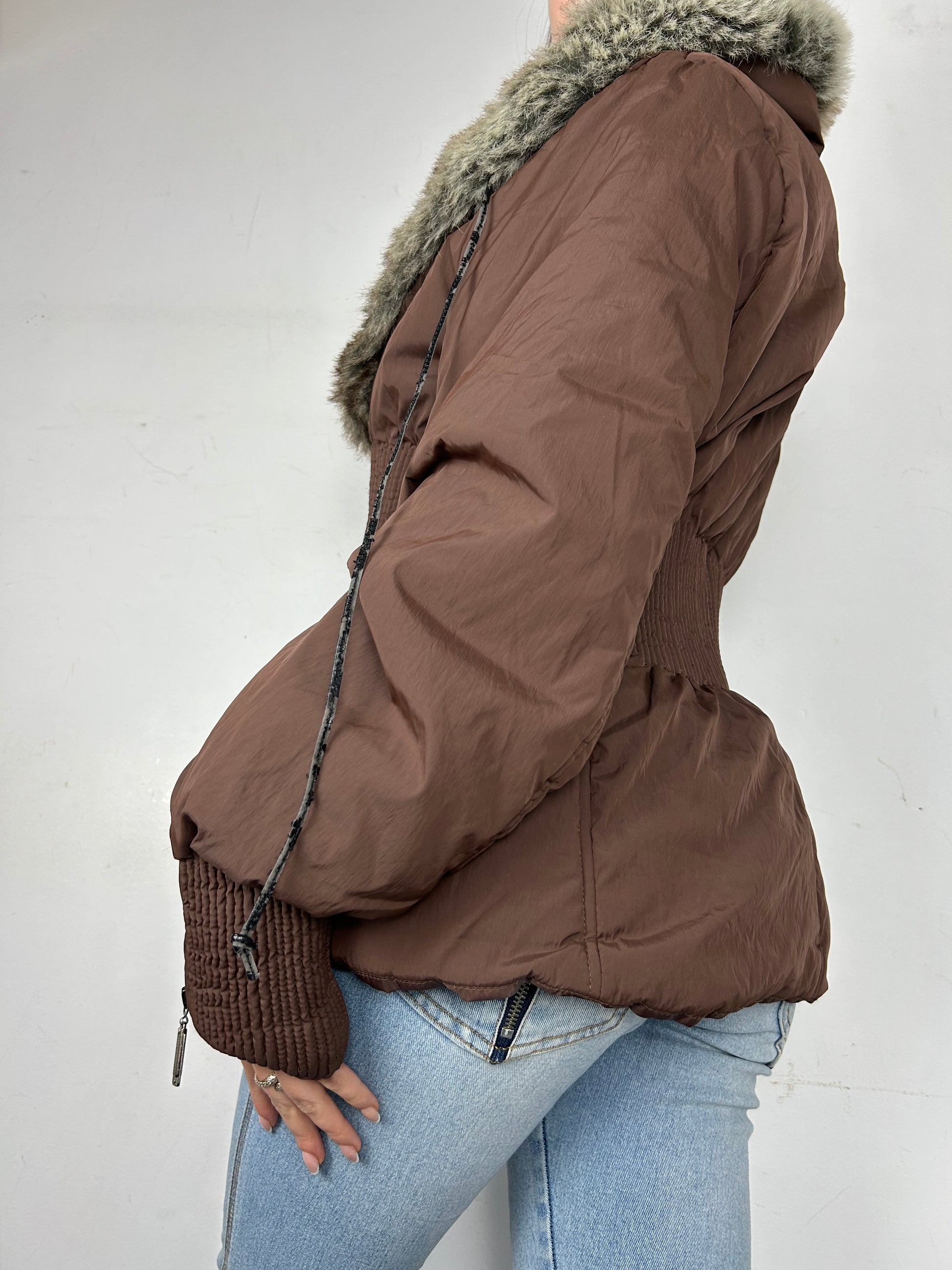 Brown faux fur puffer jacket (M)