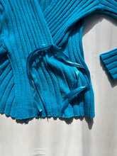 Load image into Gallery viewer, Blue ribbed wrap around tie up cardigan jumper (S/M)