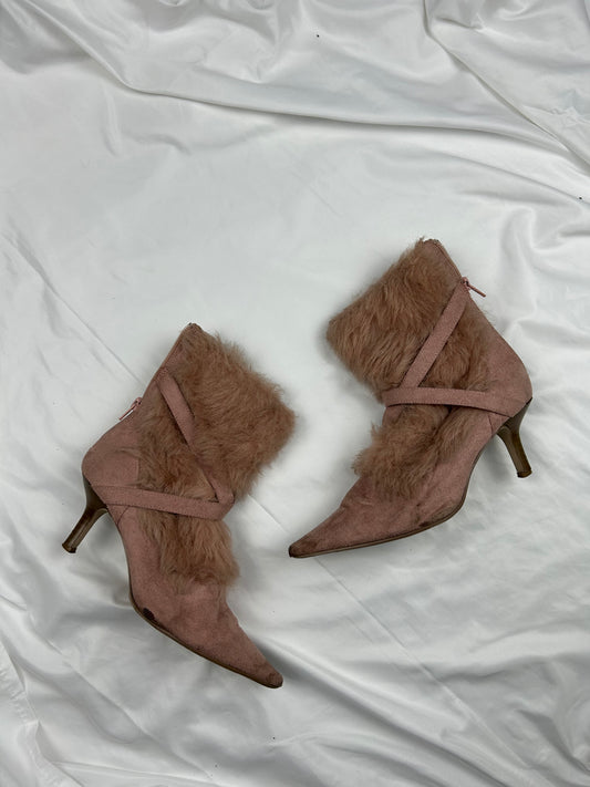 Baby pink haut fur kitten heels pointed toes boots (36)