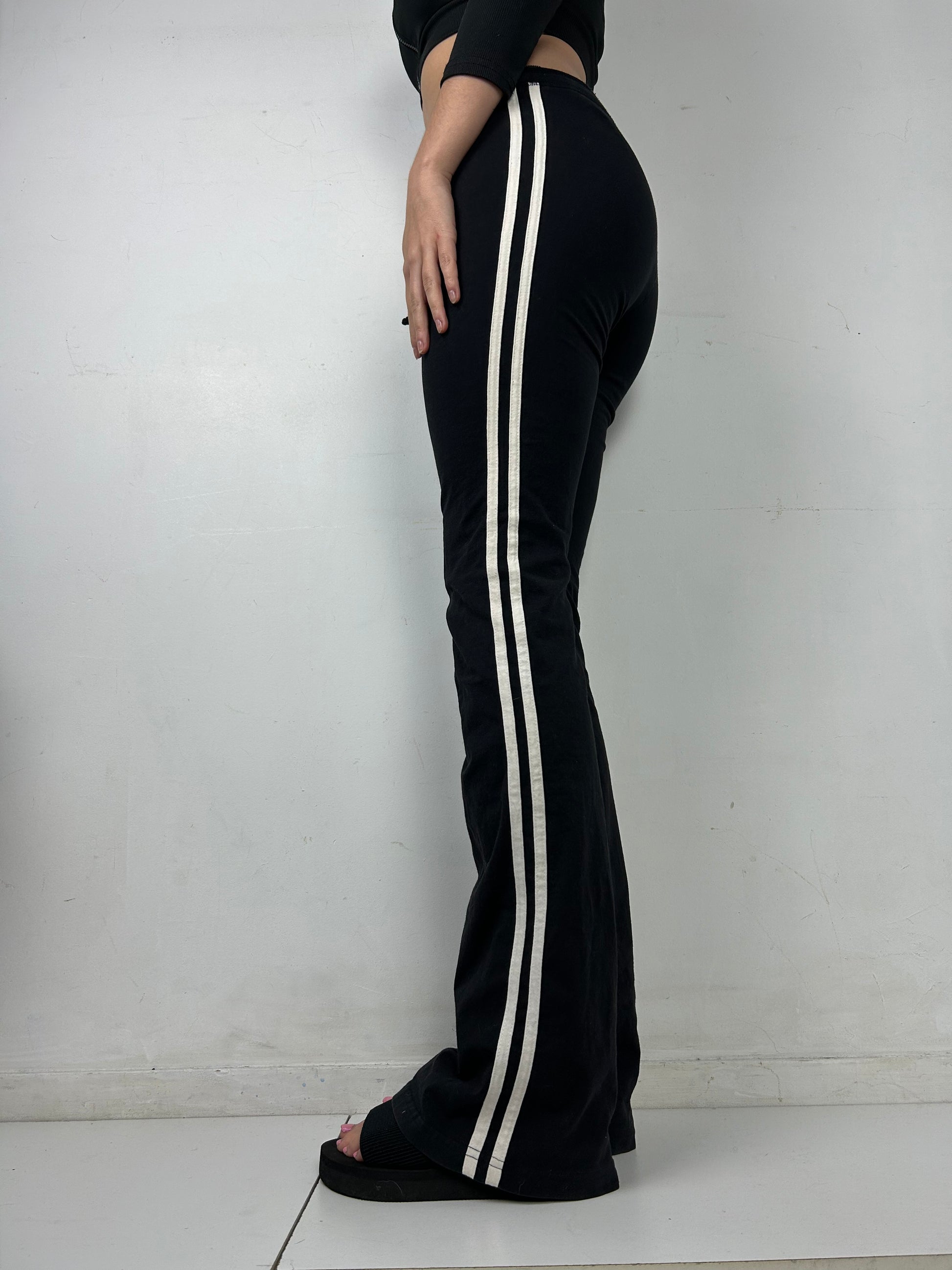 Black sporty flare joggers pants (S)