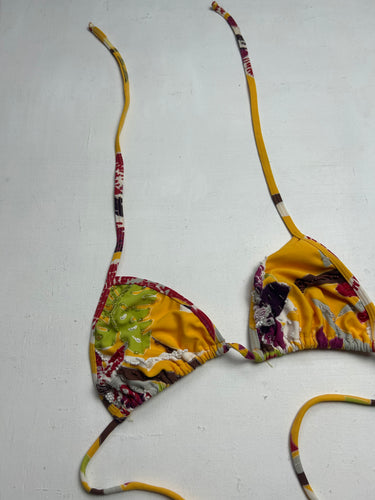 Yellow pearls graphic print y2k vintage bikini top (S)