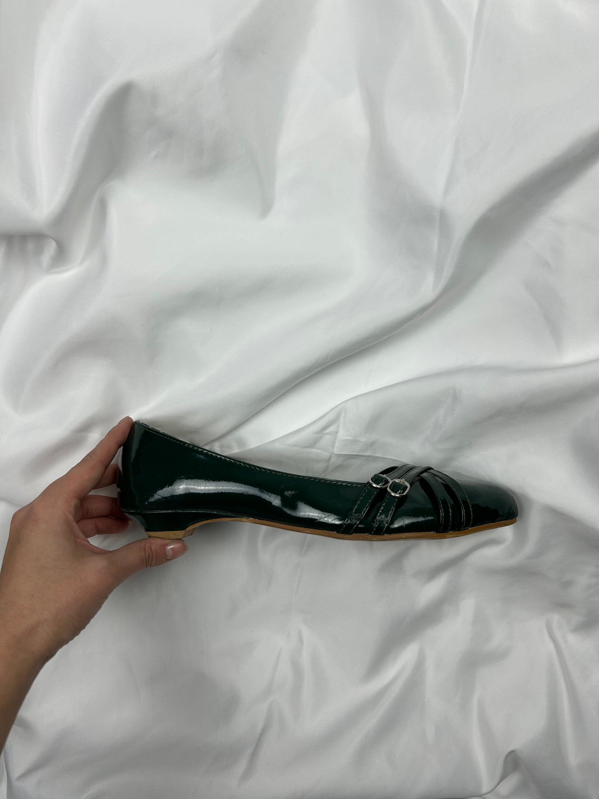 Dark greenbelt ballet shoes (37)