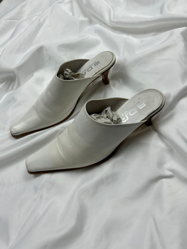 White real leather kitten heels mules (38)