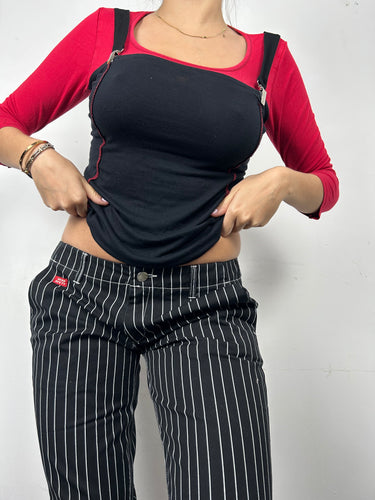 Black & red stretchy 3/4 long sleeves top (S/M)