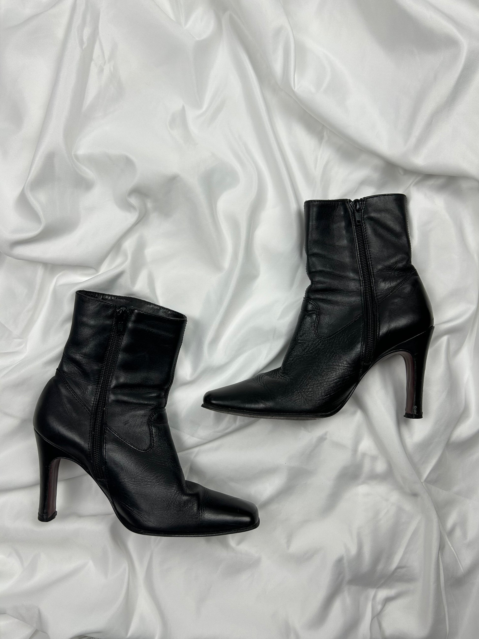 Black real leather heels boots (37)